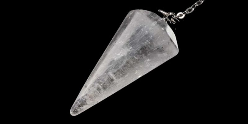 pendulo de cuarzo transparente